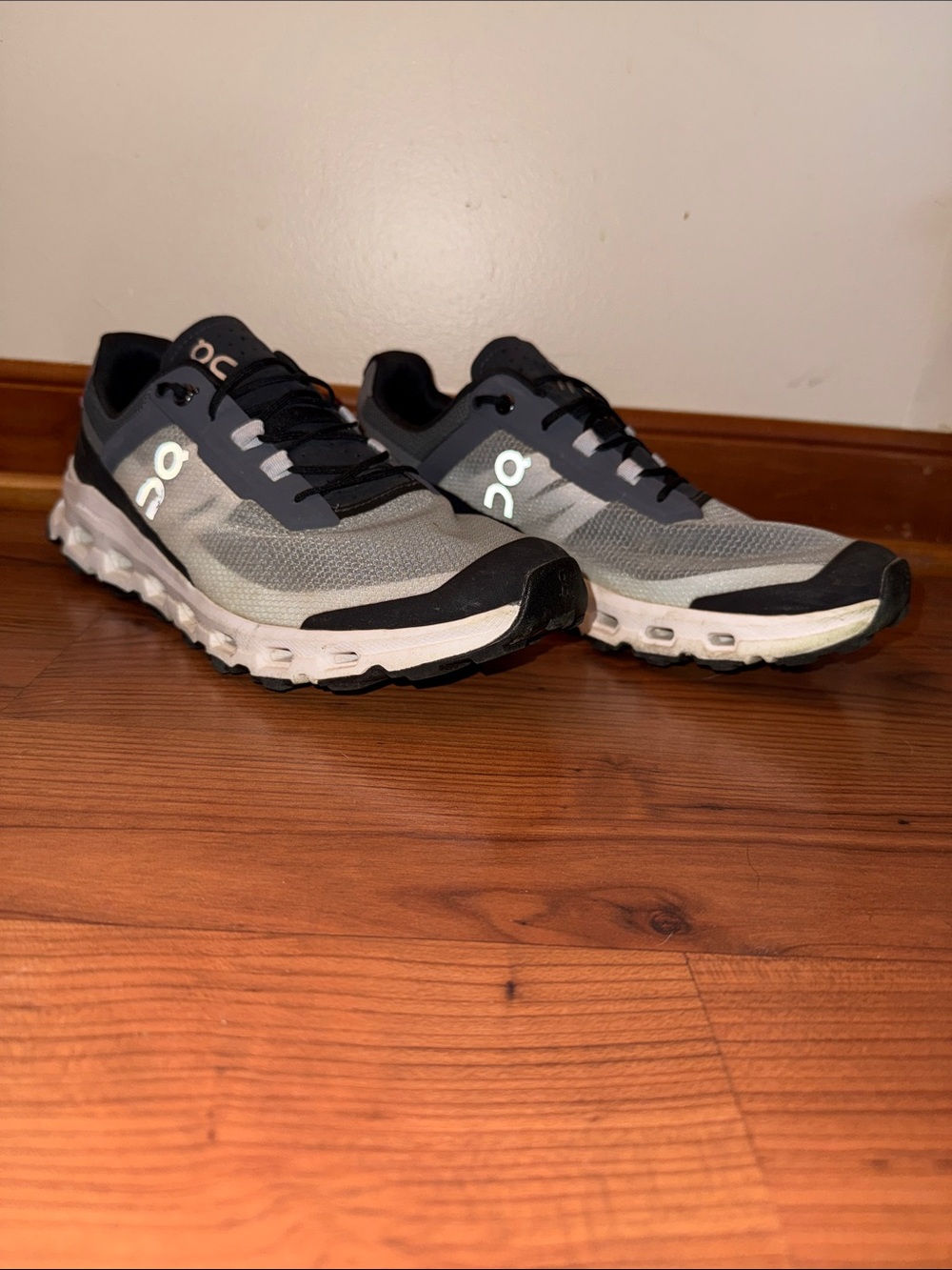 On Women's Cloudvista Trail Running Shoes